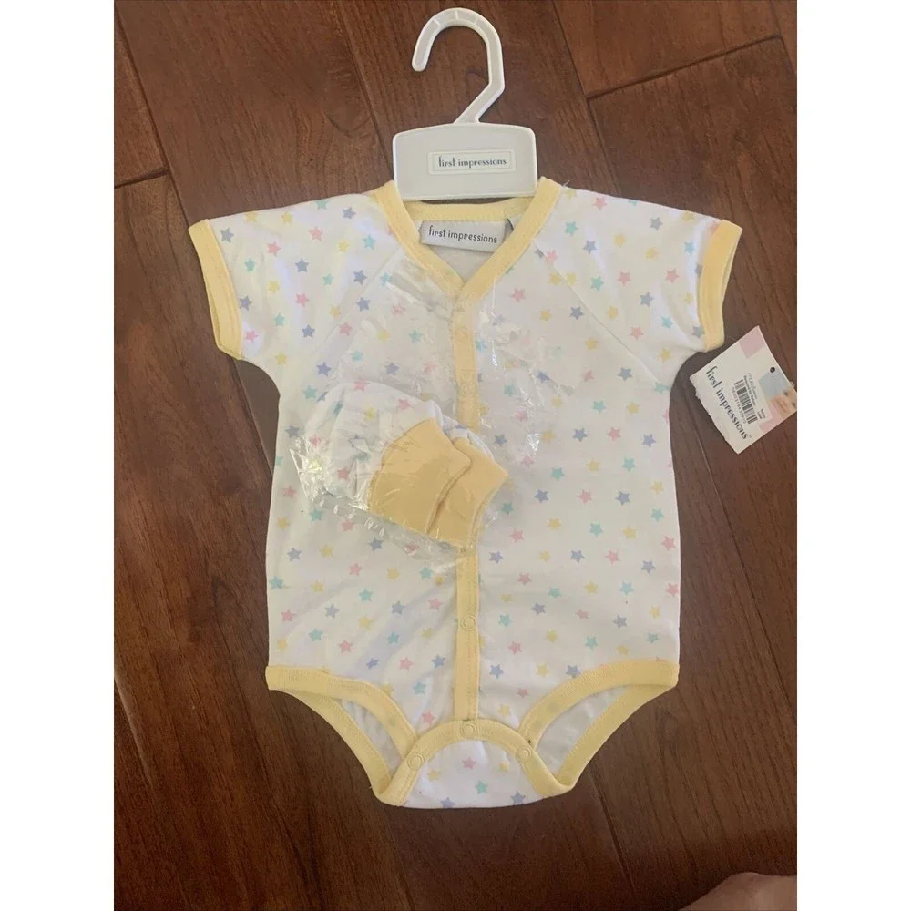 Baby Girl One Piece Cotton Bodysuits Size 3-6 Months Short Sleeve lot of eleven